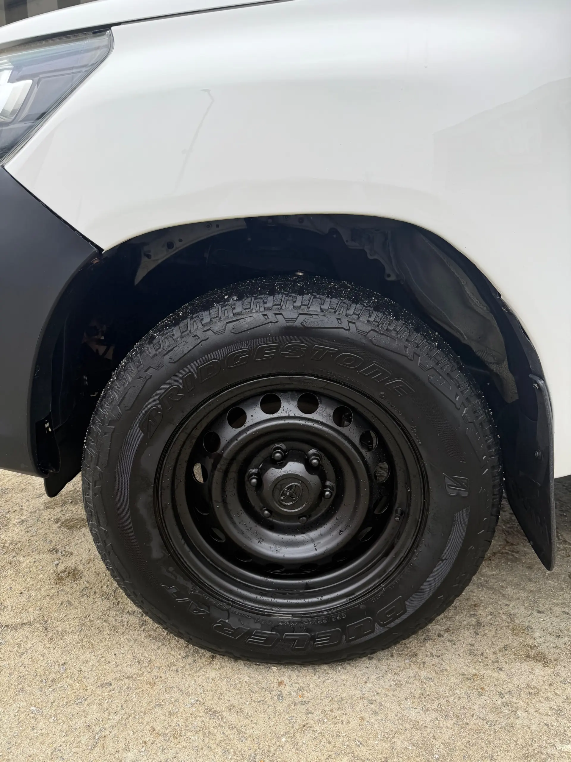 Toyota Hilux 2.4 D-4D 4WD CD CH 4