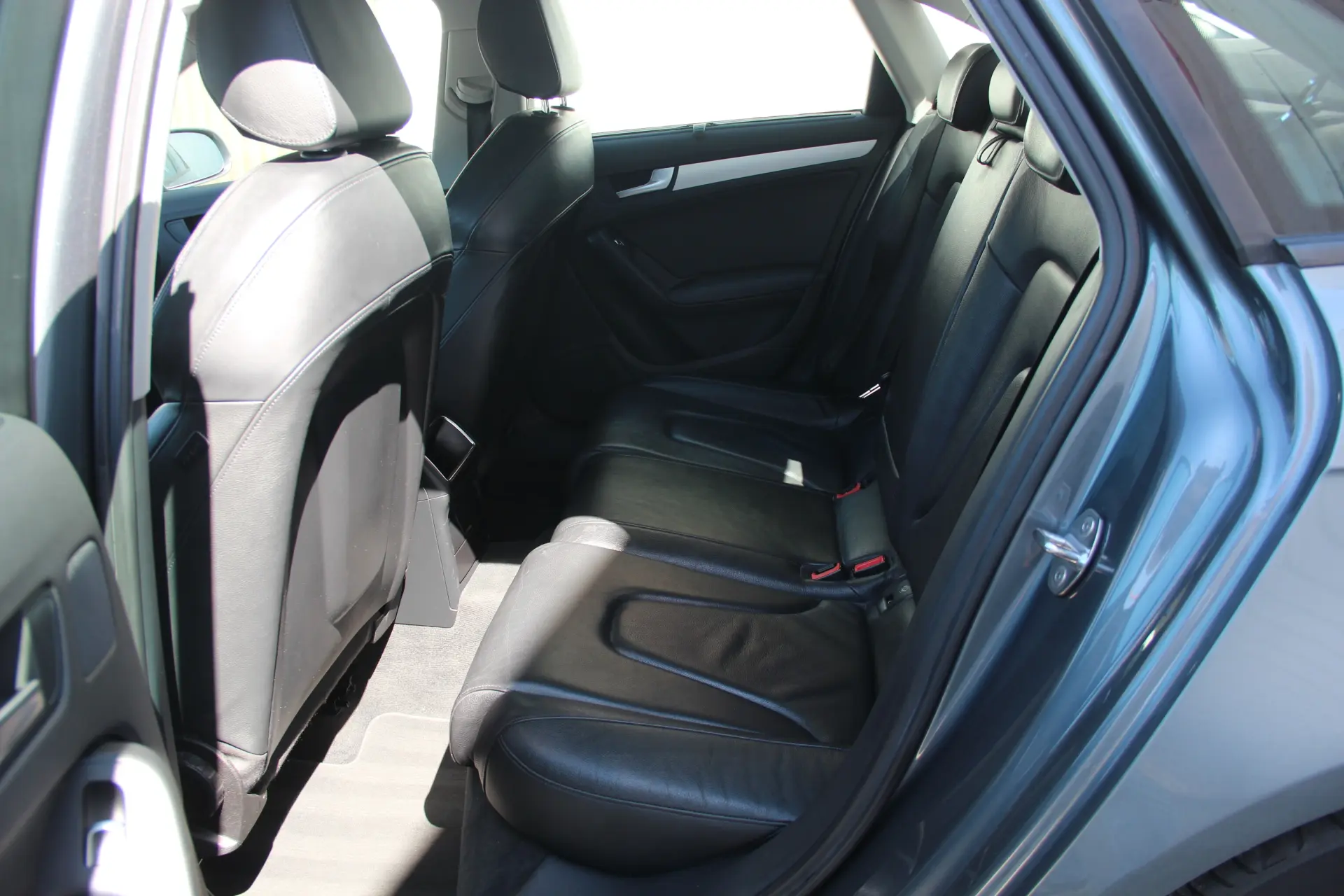 Audi A4 2.0 TDI multitronic Business Line 13