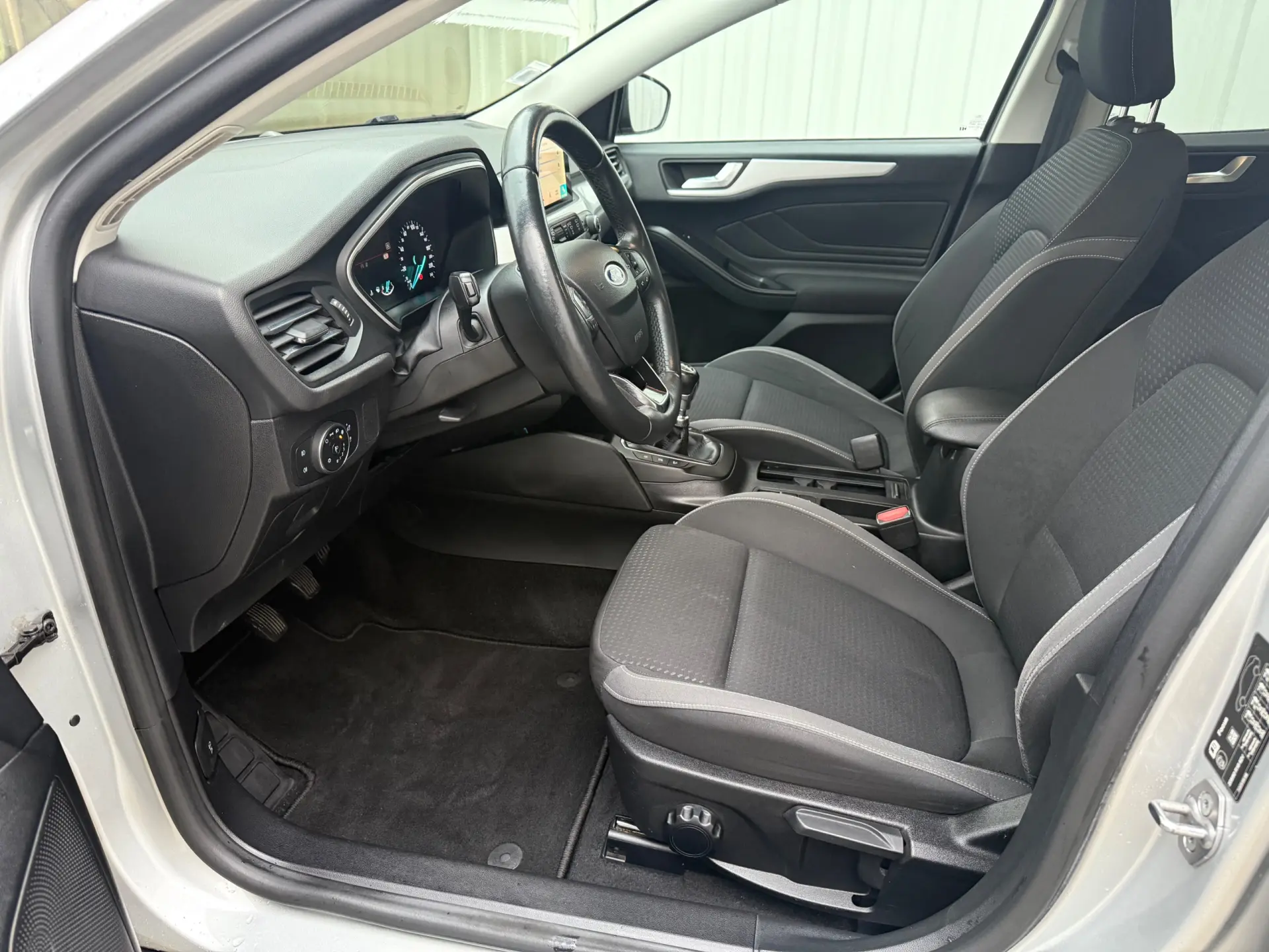 Ford Focus SW 1.5 TDCi EcoBlue Connected 6
