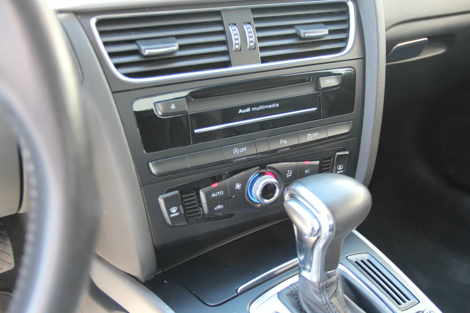 Audi A4 2.0 TDI multitronic Business Line 12