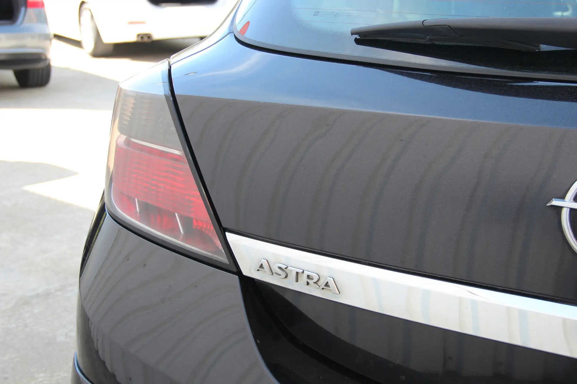 Opel Astra GTC 1.9 CDTI 13