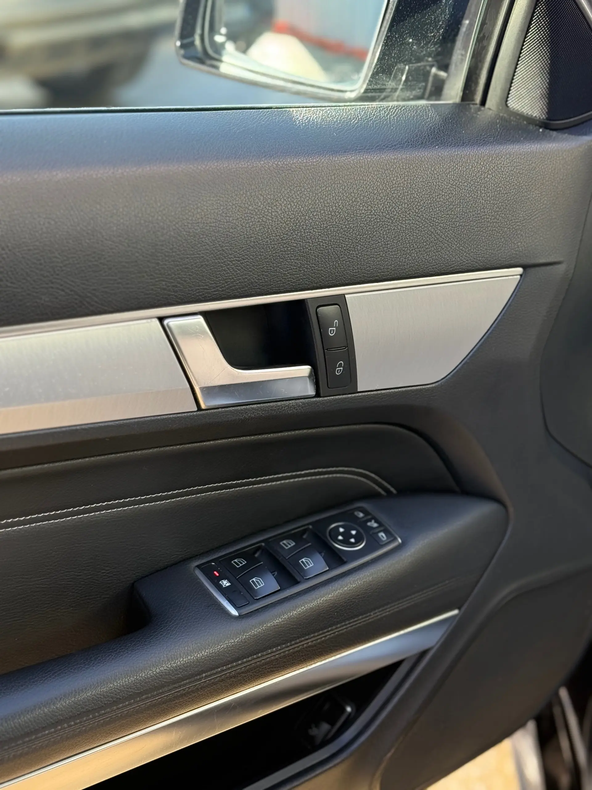 Mercedes-Benz E 250 BlueTEC Auto 5