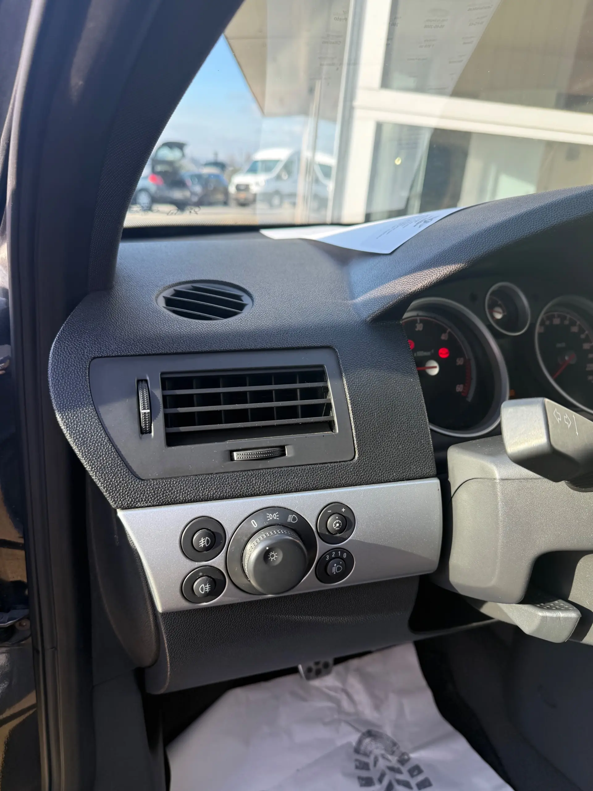 Opel Astra GTC 1.9 CDTI 5