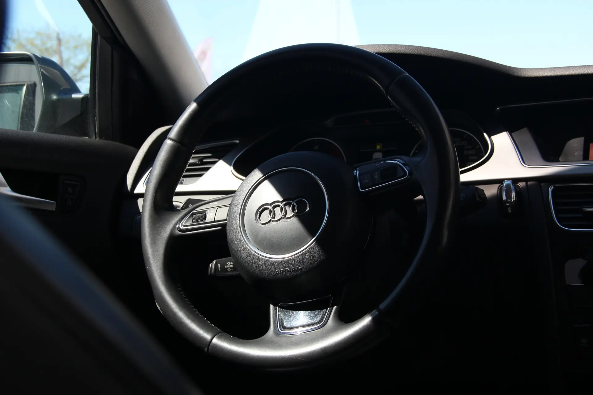 Audi A4 2.0 TDI multitronic Business Line 14