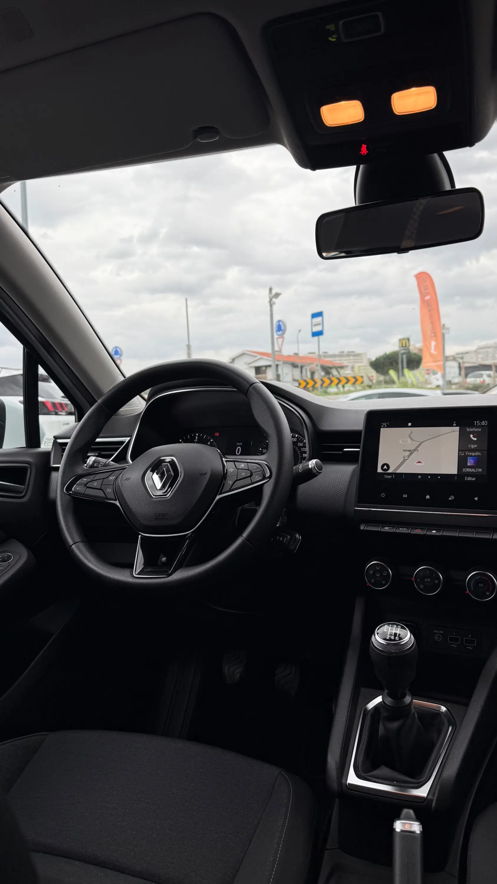Renault Clio 1.5 Blue dCi Intens 11