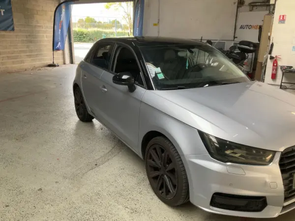 Audi A1 Ambition Luxe 2