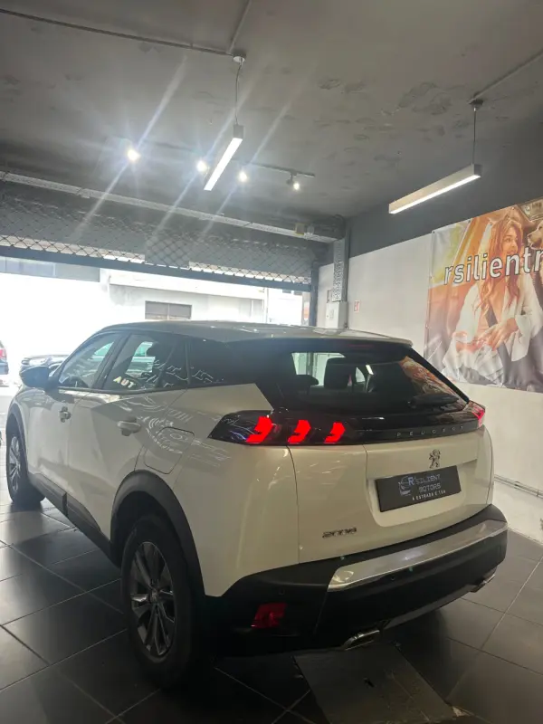 Peugeot 2008 9