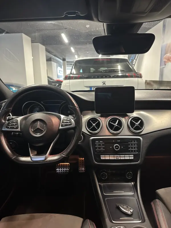 Mercedes-Benz CLA 180 d Shooting Brake AMG Line Aut. 7