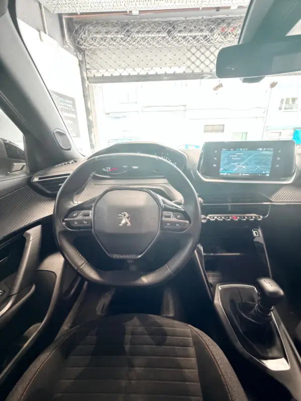 Peugeot 2008 1.2 PureTech Active Pack 16