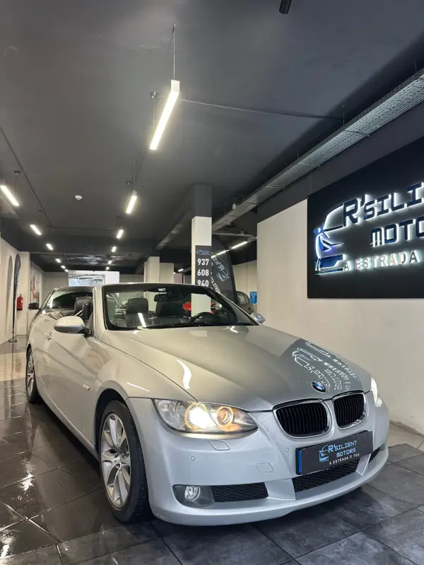 BMW 320 d Cabrio Exclusive Auto 2