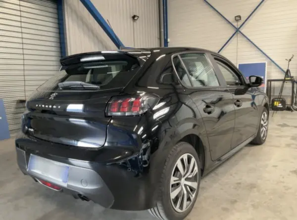 Peugeot 208 1.2 PureTech Active 5