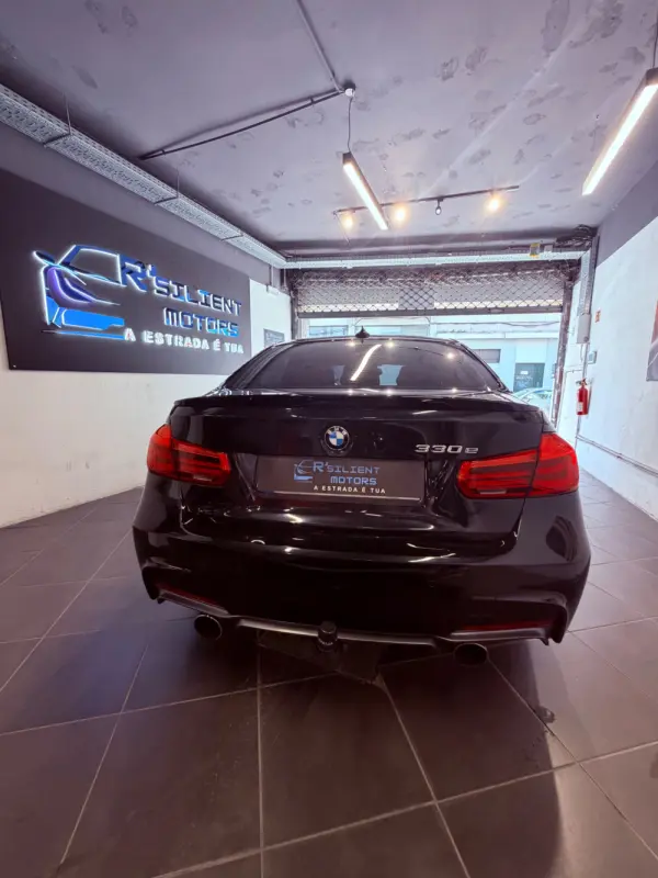 BMW 330 e iPerformance M Sport 11