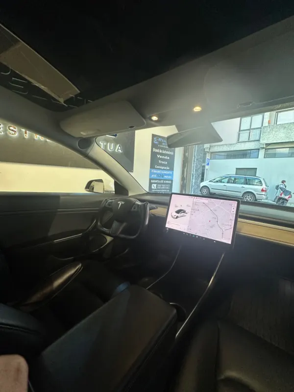 Tesla Model 3 Long Range Tração Traseira 17