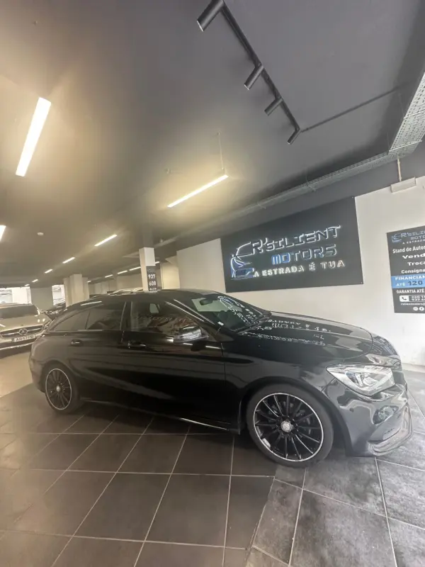 Mercedes-Benz CLA 180 d Shooting Brake AMG Line Aut. 3