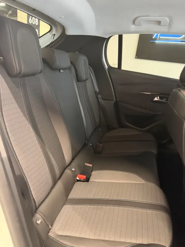 Peugeot 208 1.2 PureTech Allure Pack 20