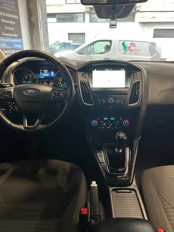 Ford Focus SW 1.5 TDCi EcoBlue Titanium 16