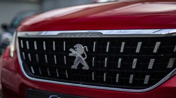 Peugeot 2008 1.2 PureTech Allure 29