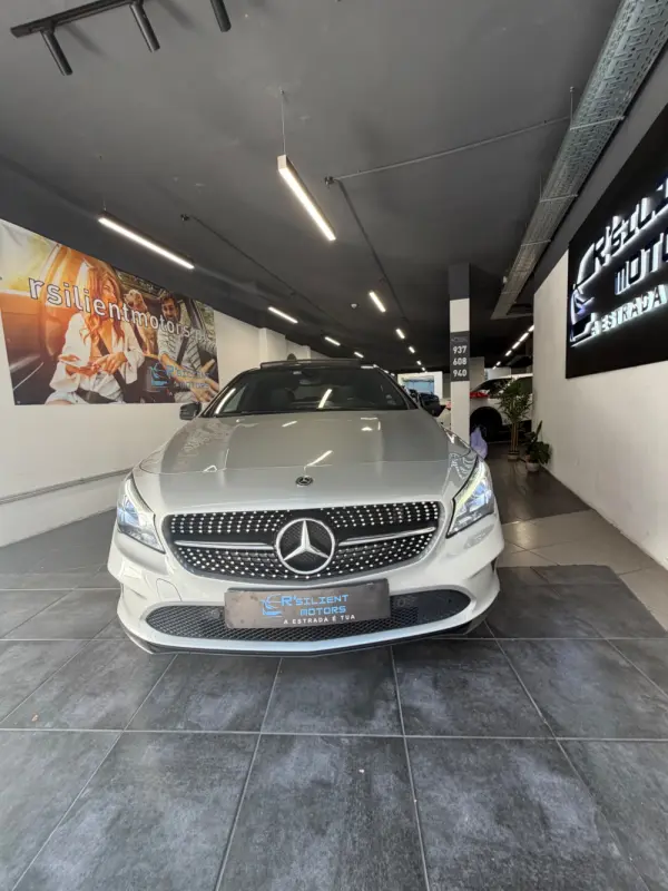 Mercedes-Benz CLA 180 Outro 19