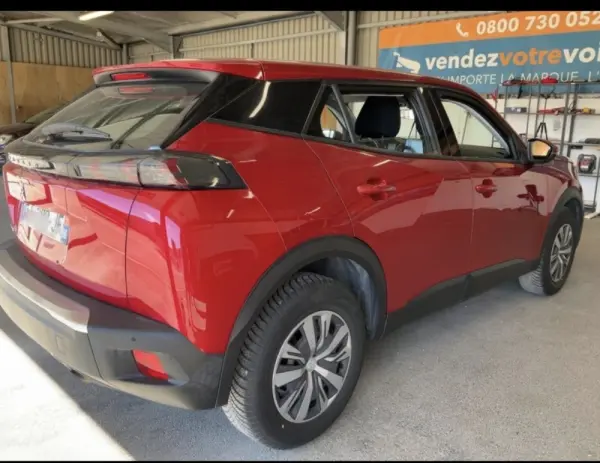 Peugeot 2008 1.2 PureTech Active Pack 5