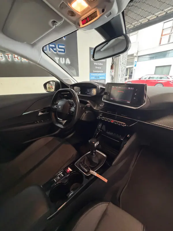 Peugeot 208 1.2 PureTech Allure Pack 23