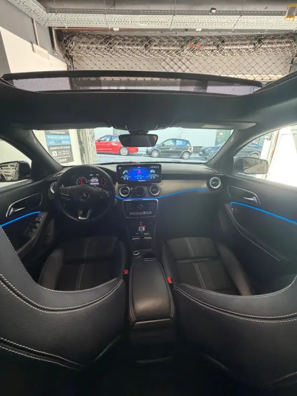Mercedes-Benz CLA 180 Outro 5