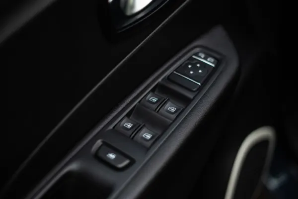 Renault Captur 1.0 TCe Zen 5