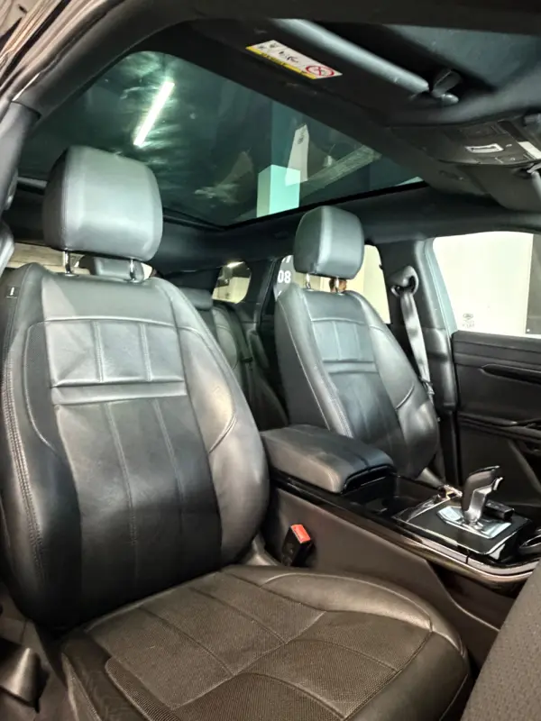Land Rover Range Rover Evoque 1.5 P160 R-Dynamic S Auto 22
