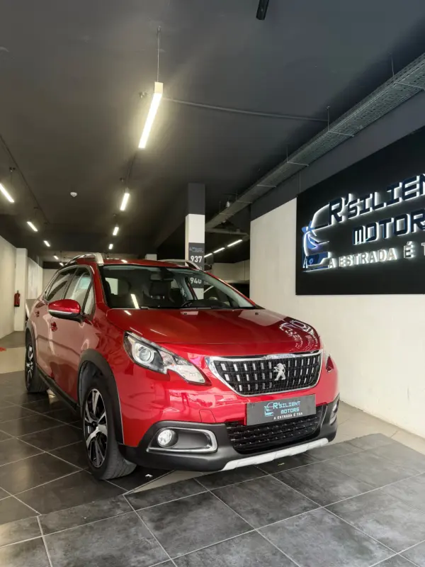 Peugeot 2008 1.2 PureTech Style 1