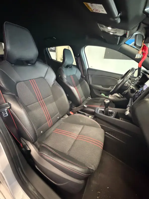 Renault Clio 1.0 TCe RS Line 19