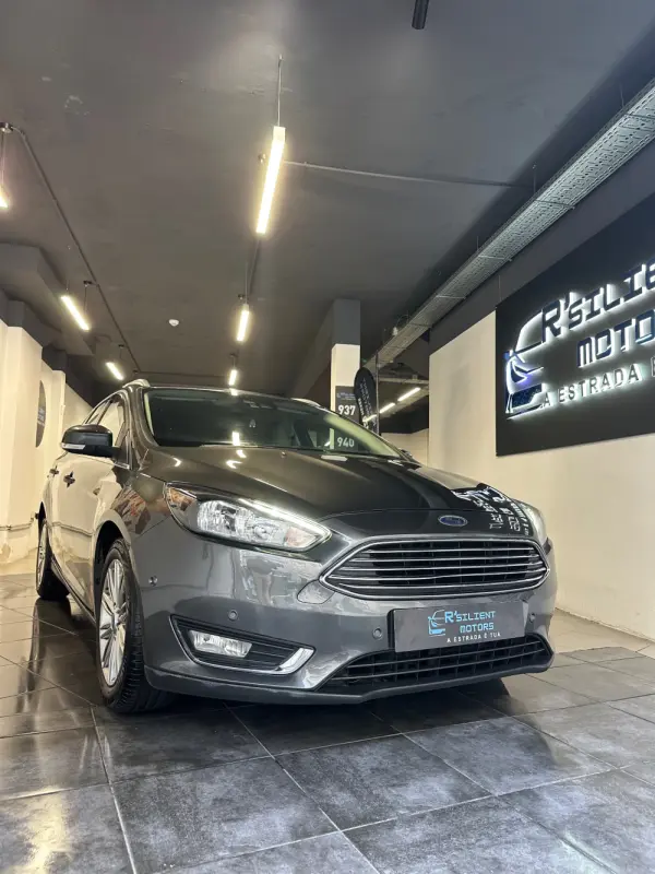Ford Focus SW 1.5 TDCi EcoBlue Titanium 11