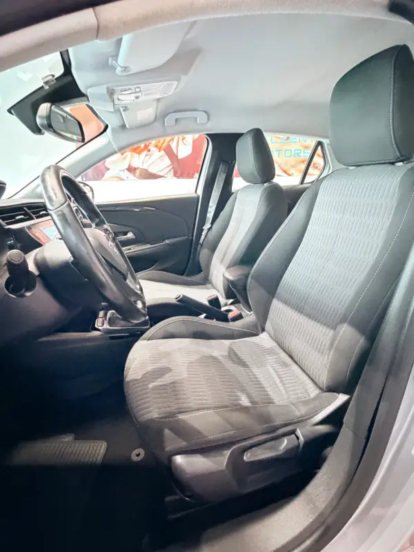Opel Corsa 1.5 D Elegance 16