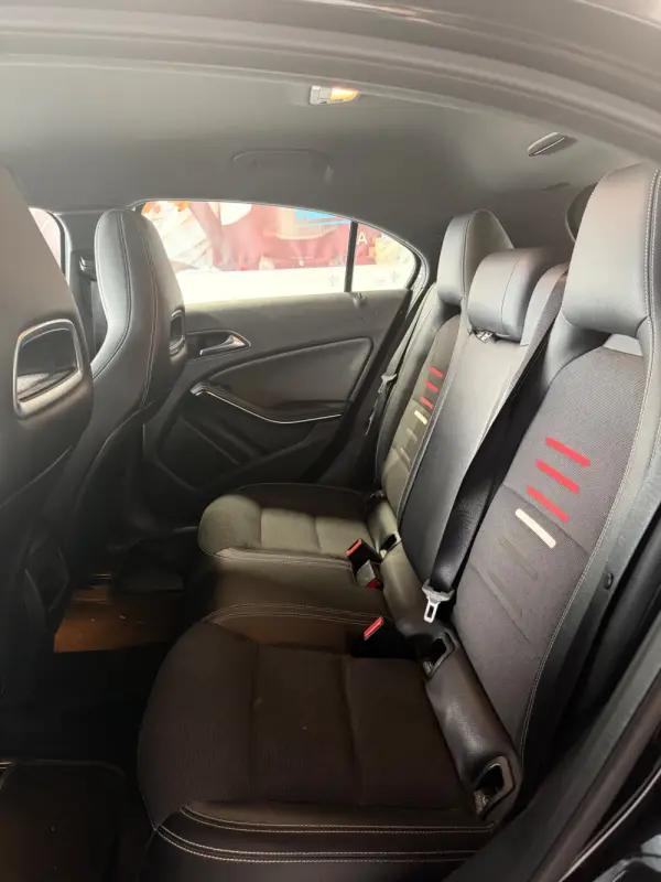 Mercedes-Benz A 160 Outro 8