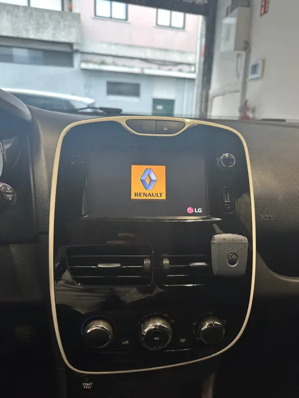 Renault Clio Sport Tourer Energy dCi 90 Business 10