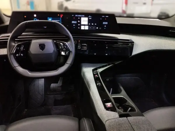 Peugeot 3008 1.6 Plug-in Hybrid Allure e-DCS7 5