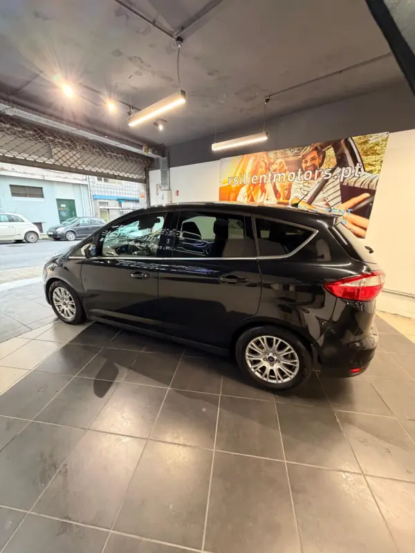 Ford C-Max Outro 5