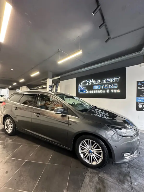 Ford Focus SW 1.5 TDCi EcoBlue Titanium 4