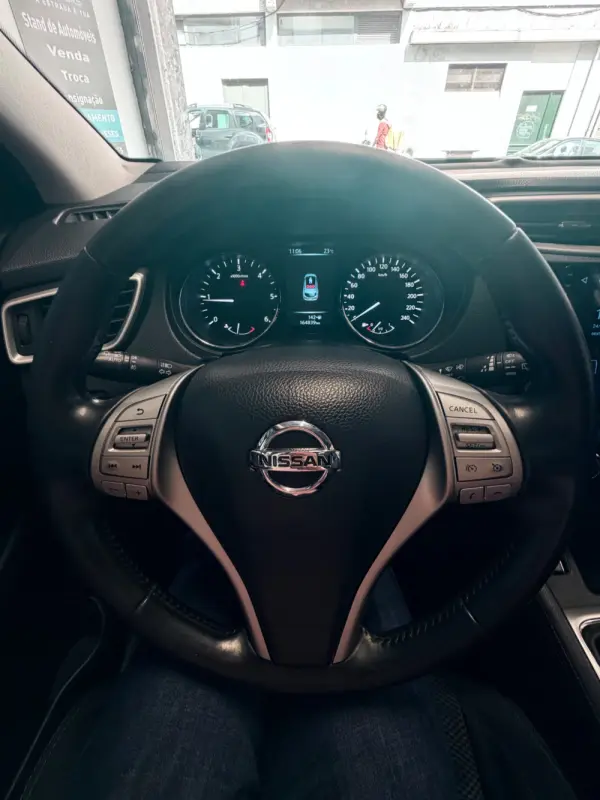 Nissan Qashqai 1.5 dCi N-Connecta Business 12