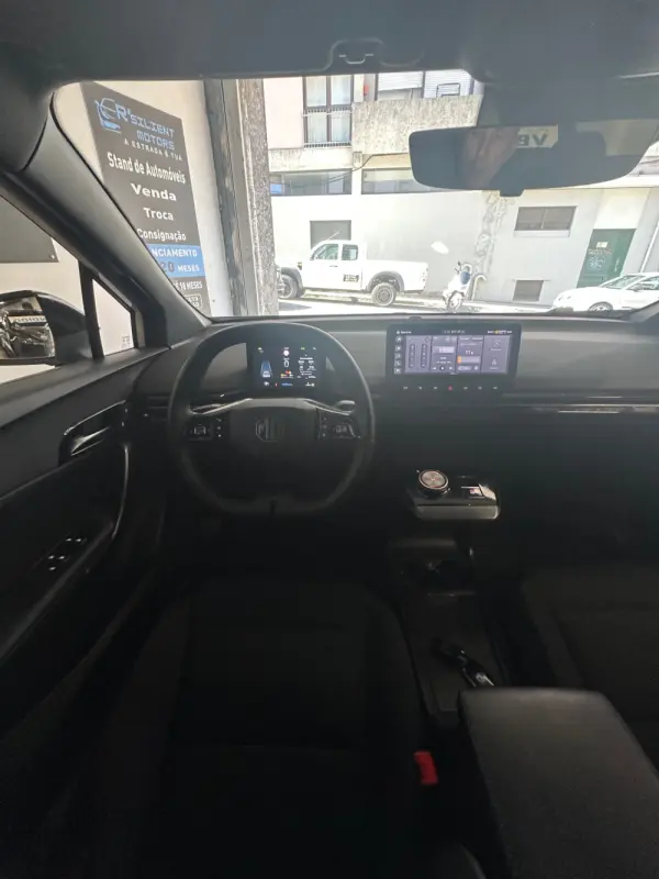 MG MG4 64 kWh Comfort 13