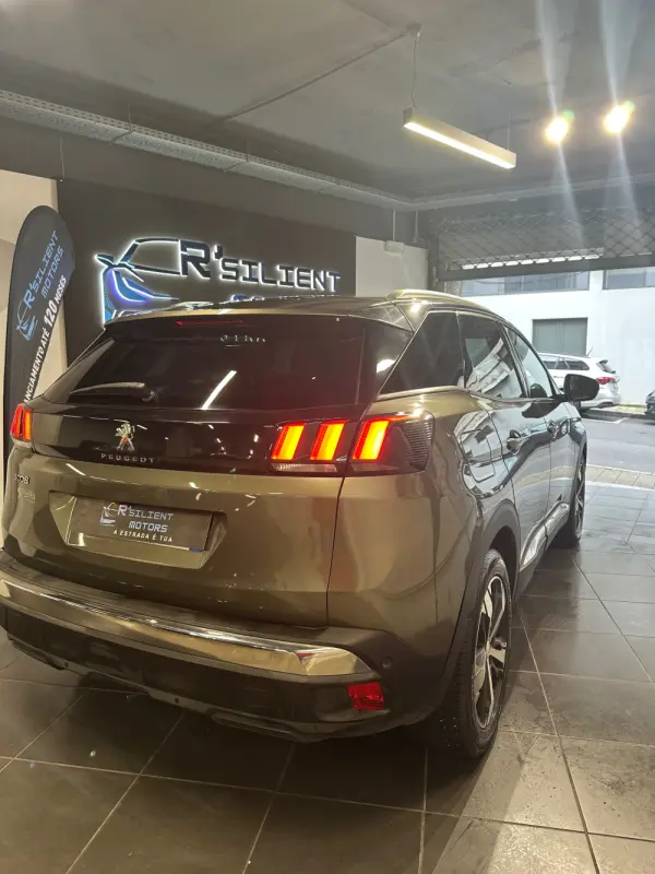 Peugeot 3008 1.2 PureTech Allure Pack 11