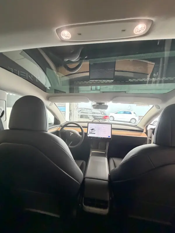 Tesla Model 3 Standard Range Plus RWD 17