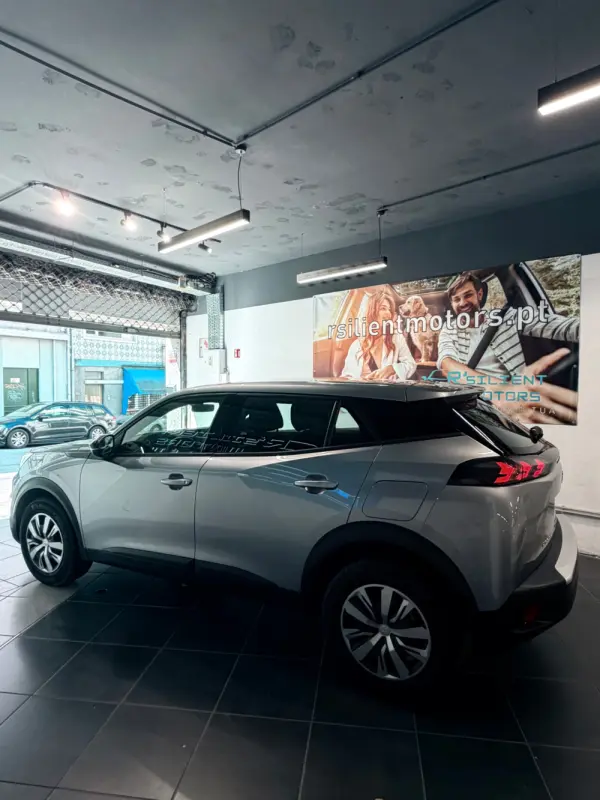 Peugeot 2008 1.2 PureTech Active Pack 10