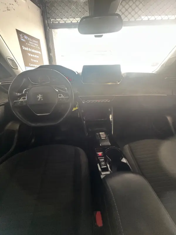 Peugeot 2008 1.2 PureTech Active Pack EAT8 24