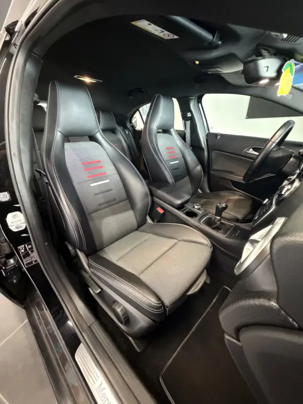 Mercedes-Benz A 160 Outro 18