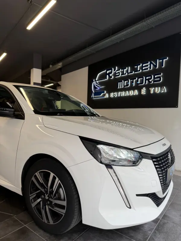 Peugeot 208 1.2 PureTech Allure Pack 4