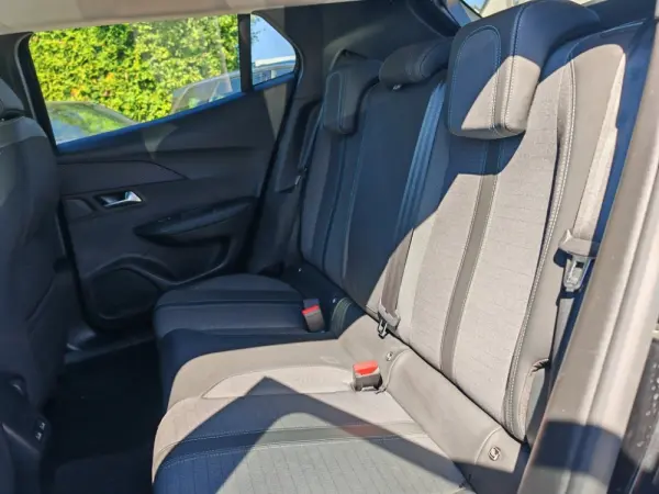 Peugeot 2008 PureTech 130 Allure Pack 6