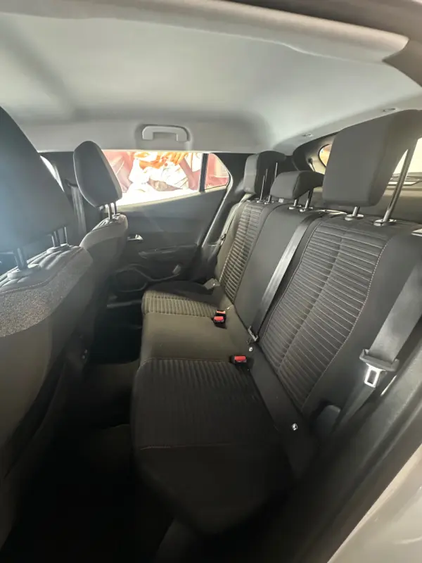 Peugeot 2008 1.2 PureTech Active Pack EAT8 14