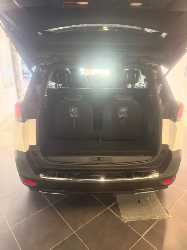 Peugeot 5008 1.5 BlueHDi GT Line 6