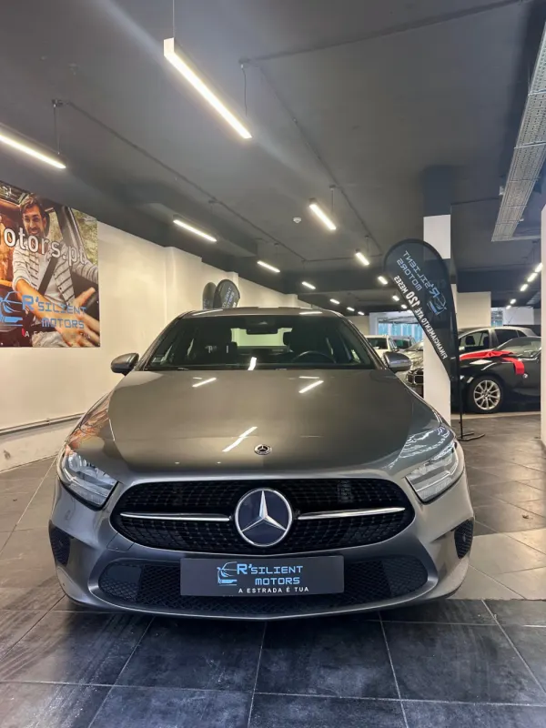 Mercedes-Benz A 180 Limousine d Progressive Aut. 9