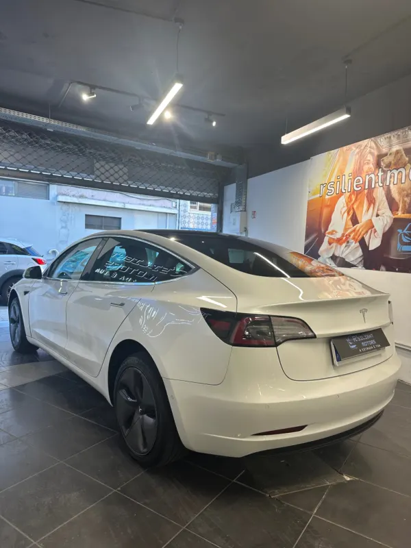 Tesla Model 3 Long Range Tração Traseira 12
