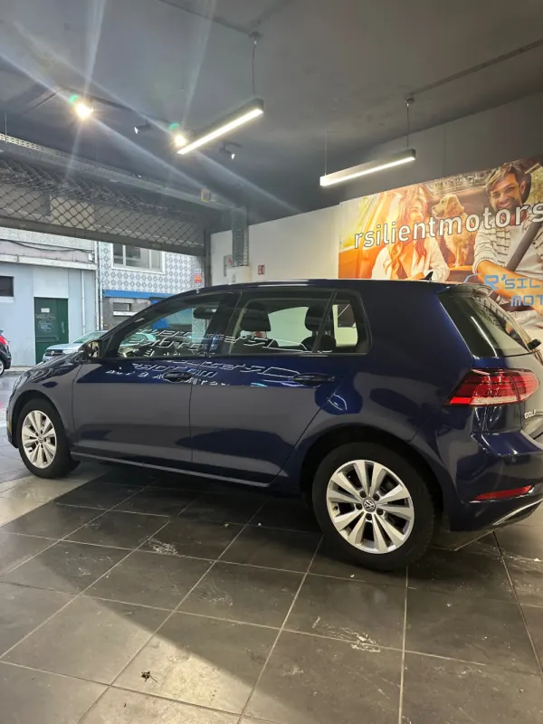 Volkswagen Golf 1.6 TDi BlueMotion Confortline 9